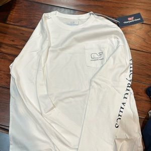 Brand New Vineyard Vines long sleeve t shirt with whale
